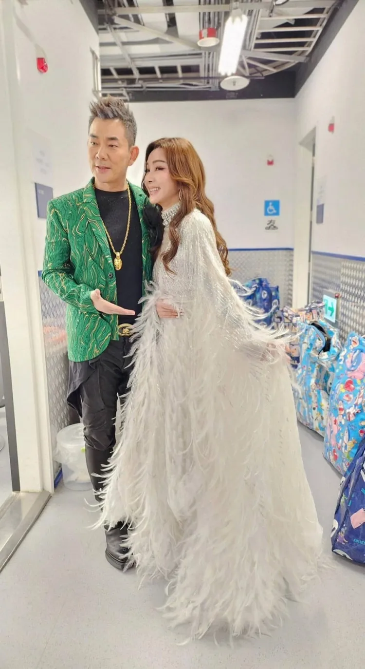 陳美鳳（右）曝光任賢齊私下暖舉。圖／摘自臉書