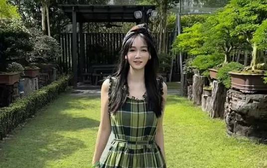 45歲陳喬恩坦承做電波維持高顏值。翻攝陳喬恩IG