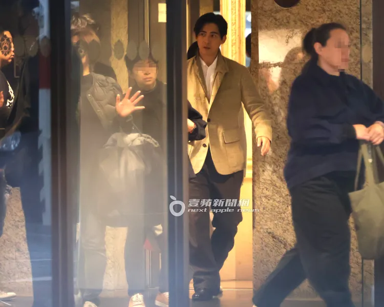 「仔仔」周渝民活動結束離開會場。特勤中心攝