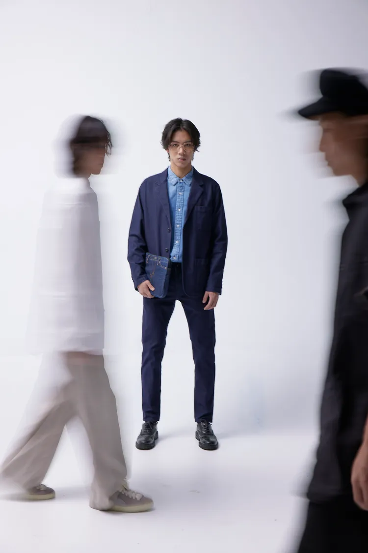 EDWIN也因應上班族推出涼感有型的商務套裝。品牌提供