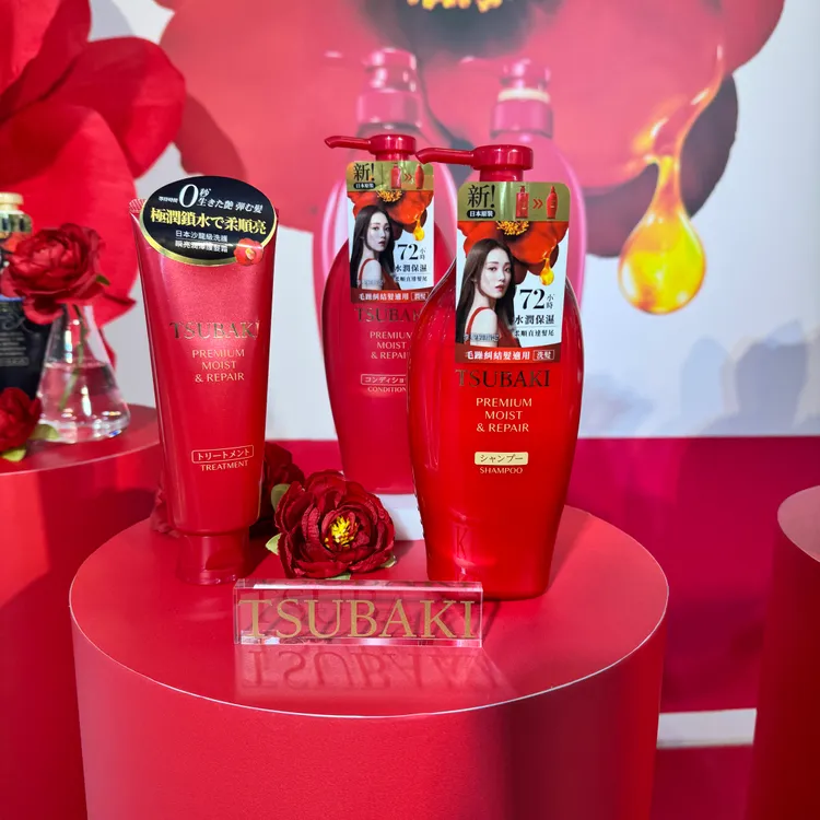 思波綺瞬亮潤澤洗髮乳/潤髮乳，各450ml／300元、護髮霜160g／320元。張家玲攝
