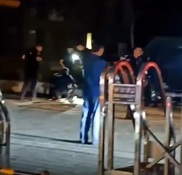 警方現場蒐證。翻攝爆料公社