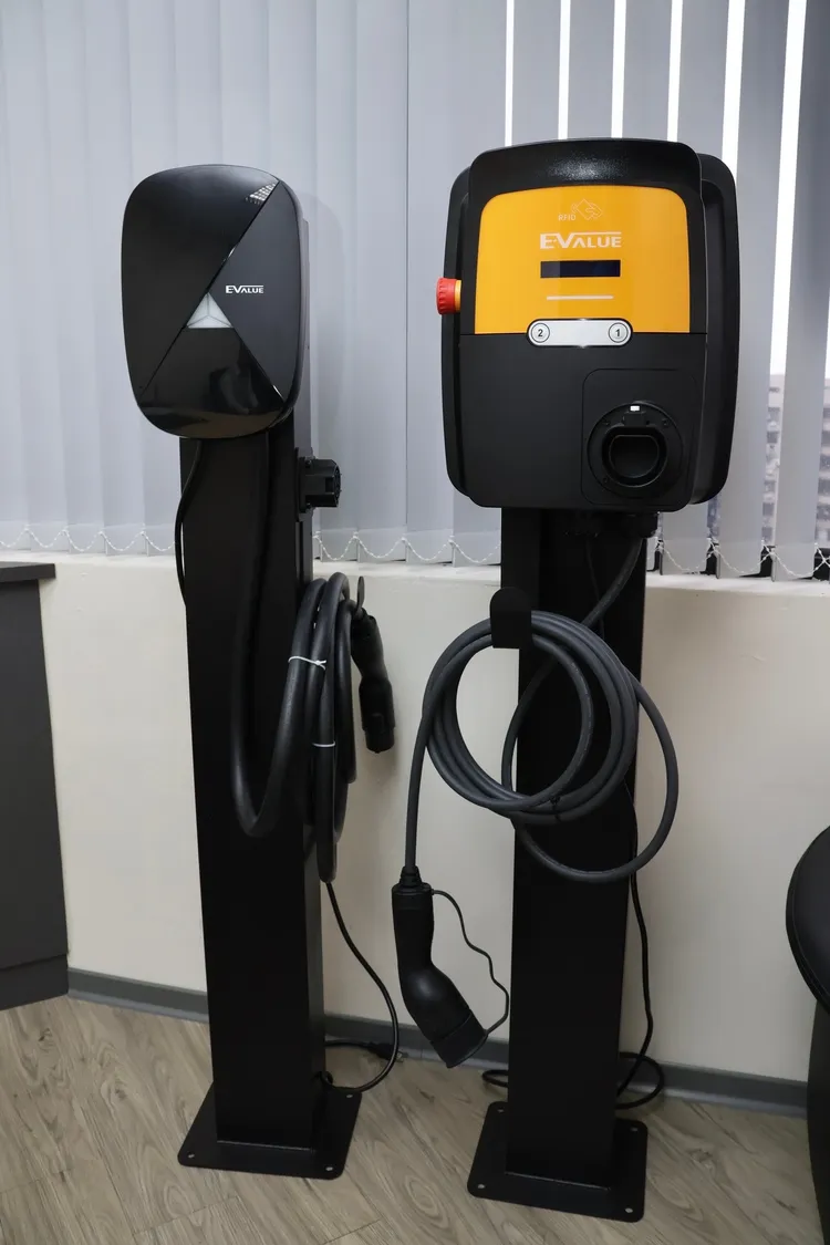 華城電能的充電設備。莊宗達攝