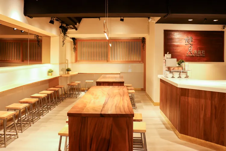 創始店改裝重新開幕，店面不同以往呈現文青風格。雙月食品社提供