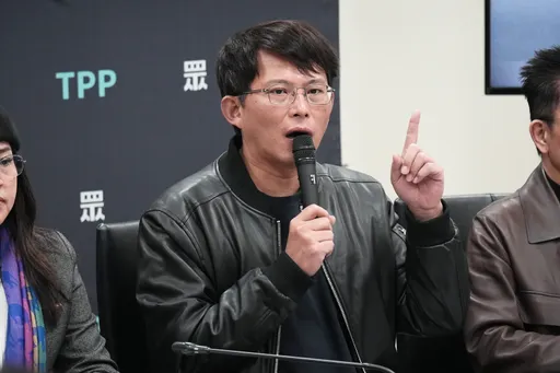 黃國昌選2026市長?割走時力又接民眾黨 律師酸:根本寄生獸