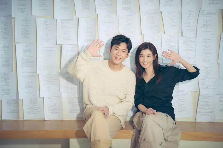 蕭慧倫新歌《就說給我聽》ＭＶ邀《影后》經紀人壁虎黃迪揚演出男主角。相信音樂提供