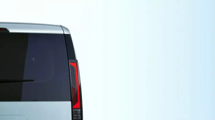 PV5主打擁有商用與家用並存的靈活空間，將具備大容量電池、長續航能力與模組化內裝。影片截圖