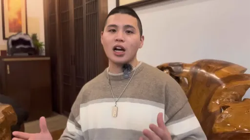 詹江村指闽南狼中国买春双飞 小商人:我看一眼就知道是在台湾