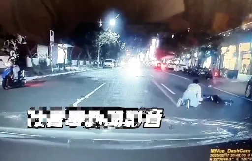 高雄驚悚車禍!女走斑馬線遭車撞飛落地又遭輾身亡 2車駕駛過失致死送辦