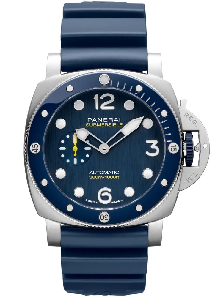 沛納海Submersible QuarantaQuattro Mike Horn 限定版腕錶（PAM01676），44mm，磨砂精鋼錶殼，藍色直紋磨砂錶盤，藍色橡膠錶帶，P.900 自動上鏈機械機芯，動力儲存3日，防水深度300米。品牌提供