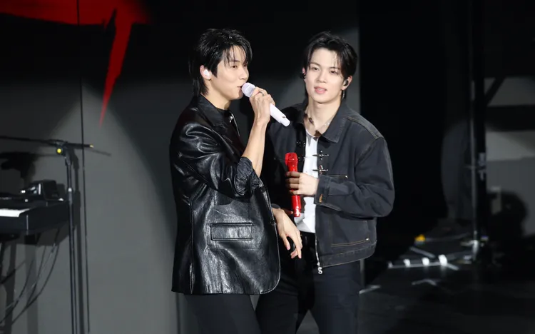 李承協（左）爆料柳會勝在休息室說不要生日禮物。莊宗達攝