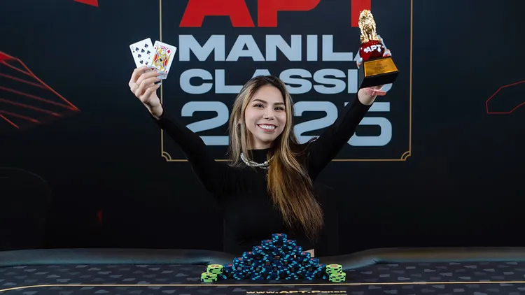 蕾菈開心拿下APT馬尼拉站冠軍。翻攝自蕾菈臉書