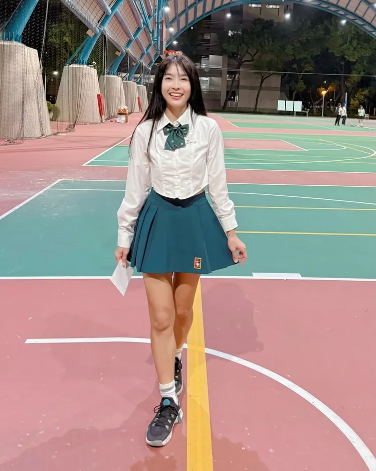 小嫻分享上大學一學期的心得。翻攝小嫻IG