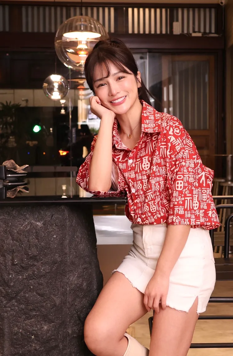 林岱縈可鹽可甜，風貌多元。莊宗達攝