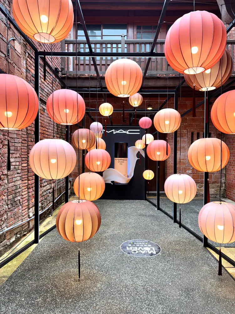 傳統天井藝術庭院。張家玲攝