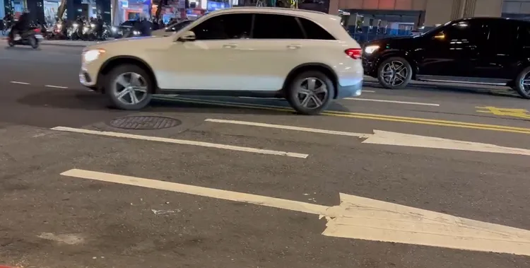 民眾重回現場拍攝，幾乎所有車輛都是違規。民眾提供