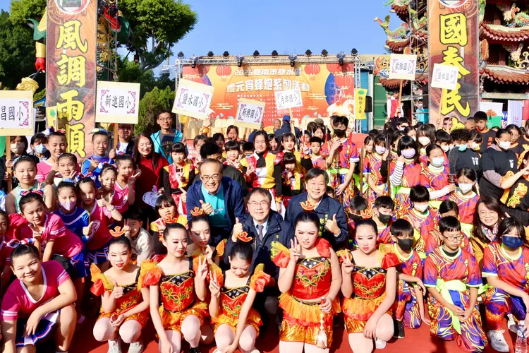 鹽水武廟廣場今天還有「大台南囝仔仙拚仙」表演。莊曜聰攝