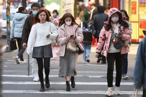 只穿厚外套不夠!寒流要「穿3層衣」 順序錯了恐失溫猝死