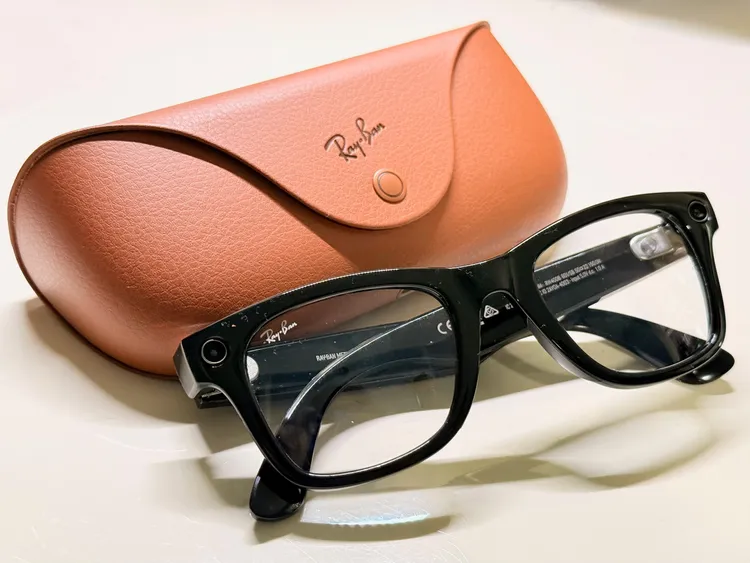 Ray-Ban Meta智慧眼鏡去年銷售突破100萬副。趙筱文攝