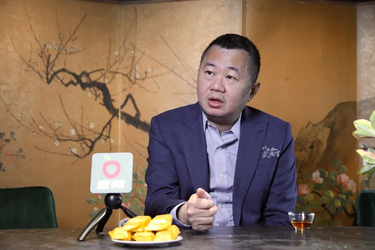 近年詐騙猖獗，林安樂說社群平台常有仿冒粉絲專頁，連他都曾被AI換臉，被詐團用來報明牌騙錢。彭欣偉攝