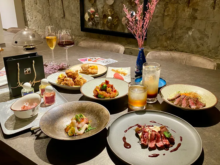 「1314情人節雙人套餐」一次就可吃到日本A5宮崎和牛等多款明星菜色。莊偉祺攝 
