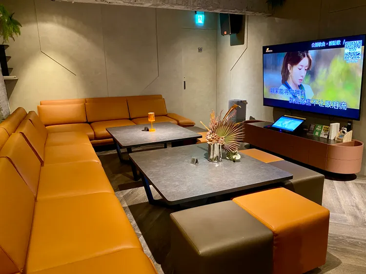 餐廳內還設有最多可容納20人的KTV包廂。莊偉祺攝
