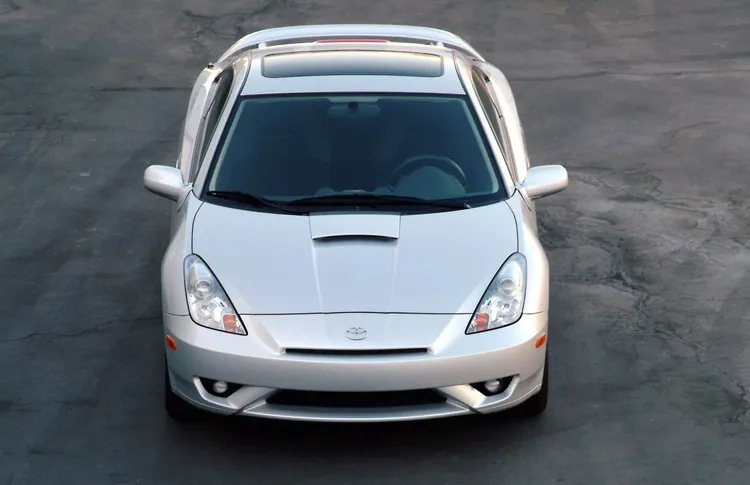 1999-2006 Toyota第七代Celica。原廠照片