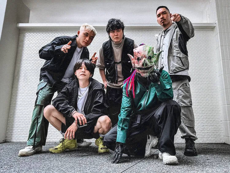 血肉果汁機第11次登上大港開唱。出日音樂提供