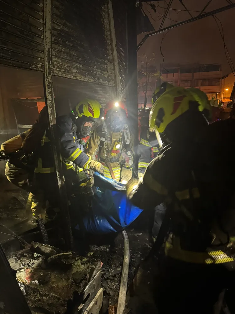 屏東市民宅火警，造成1死1傷。翻攝畫面