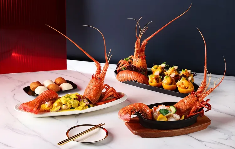 「享鴨」研發香檸橙香龍蝦、咖喱滑蛋龍蝦和橙酒生爆龍蝦球。業者提供