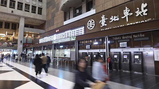 掛牌首年虧損137.9億元 台鐵「其實有盈餘」因此事才呈現虧損