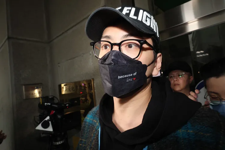 王大陸15萬元交保，步出新北地檢署。彭欣偉攝