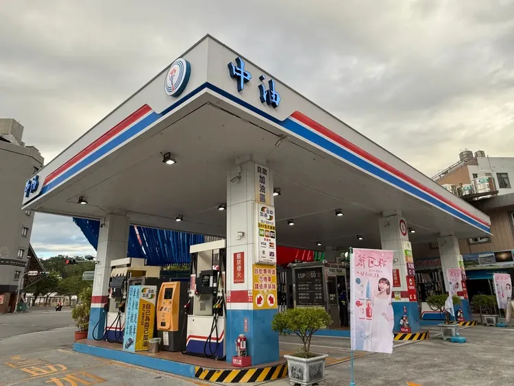 今估算下週汽油調漲0.2元，柴油大漲0.7元。資料照片。王宇德攝