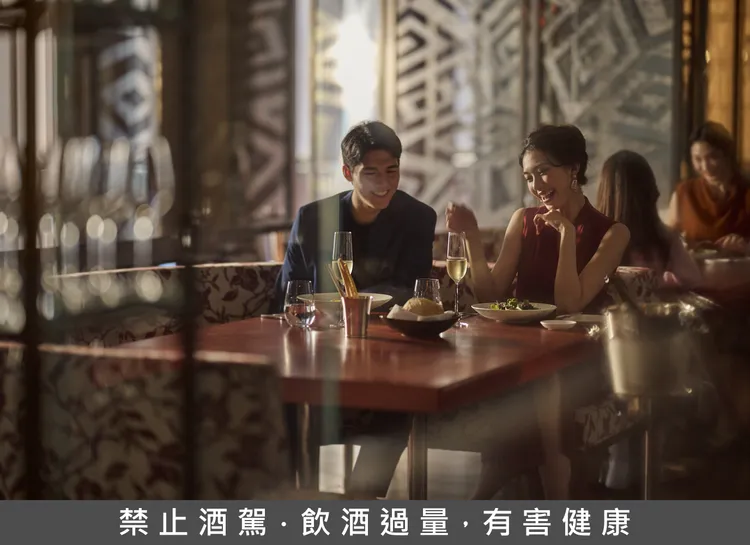 眼神交流有時比喋喋不休好。資料照