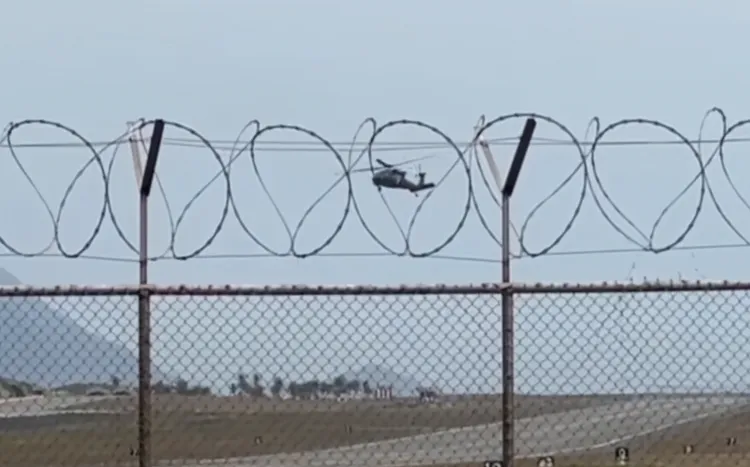 空軍救護直升機返回空軍基地。讀者提供