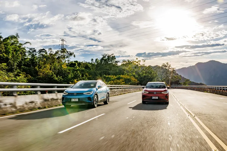 純電休旅ID.4與純電跑旅ID.5均提供Pro S及GTX兩種車型，過簡單的線上預約程序，可根據自身行程所需預約租用ID.車款。業者提供