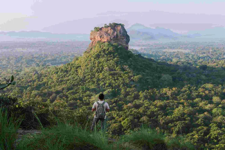 斯里蘭卡「錫吉里亞」的「錫吉里耶獅子岩堡」是聯合國教科文組織世界遺產，也是斯里蘭卡古王國的皇家據點。業者提供
