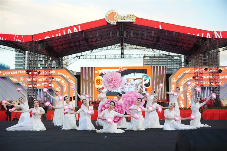 台灣燈會期間將有超過80組國內外團體表演。觀光署提供