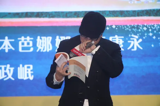蔡康永追憶大S！書展突放聲痛哭　「瘋狂想念不丟臉」