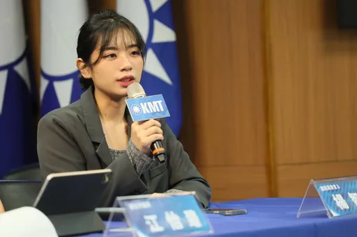 賴清德用佛語回應韓國瑜 她批「一手拿屠刀,一手拿咖啡杯」