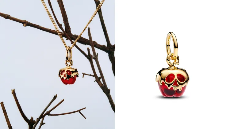 PANDORA《白雪公主》壞皇后蘋果造型吊飾，2880元。品牌提供