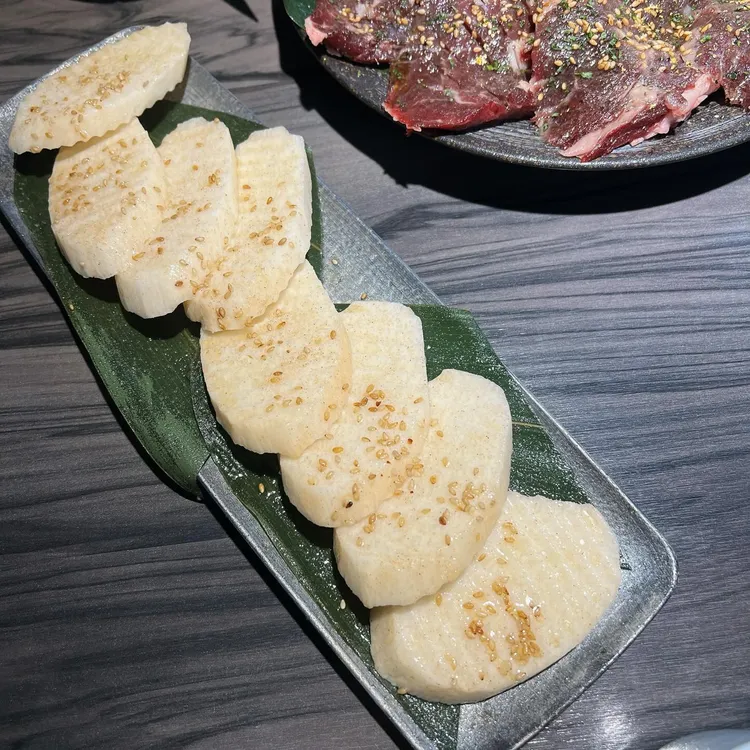 山藥一盤也要880元。翻攝Threads