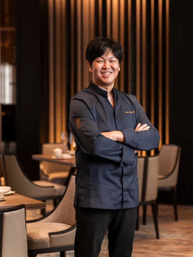 台北遠東香格里拉再度邀請米其林一星主廚陳建太郎客座上海醉月樓，於3/26至3/30推出升級版經典川菜與全新創意佳餚，午晚餐每位3280+10%元。台北遠東香格里拉提供