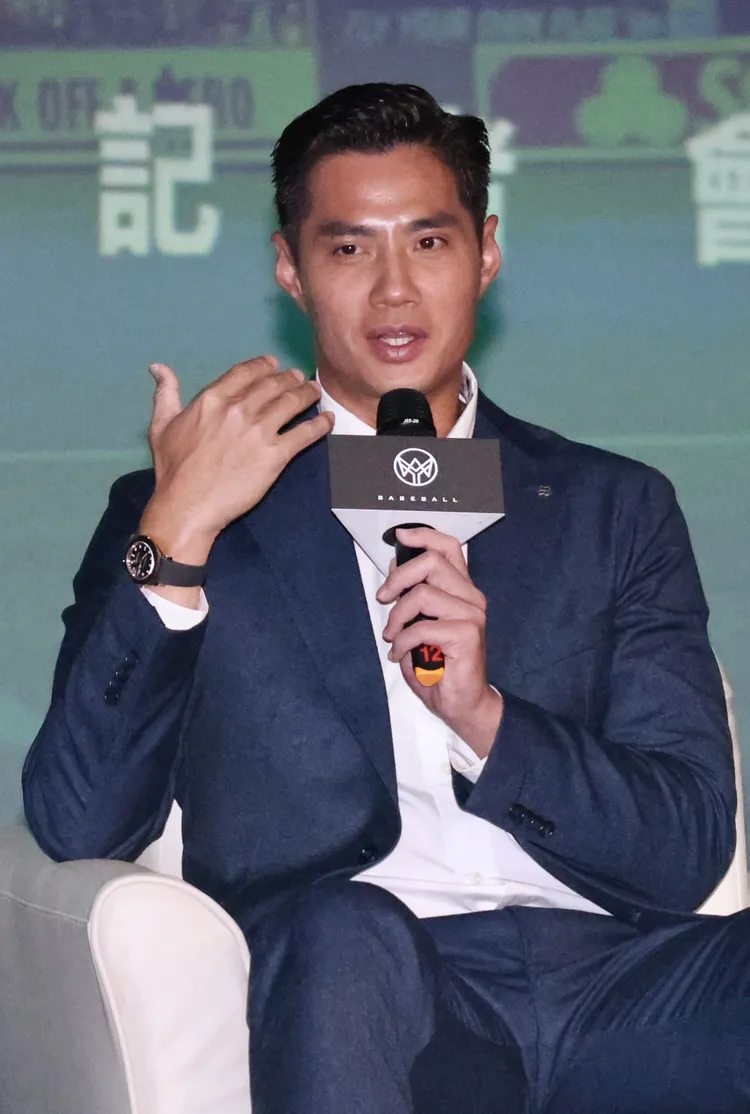 陳偉殷暢談退休之後規劃。 莊宗達攝