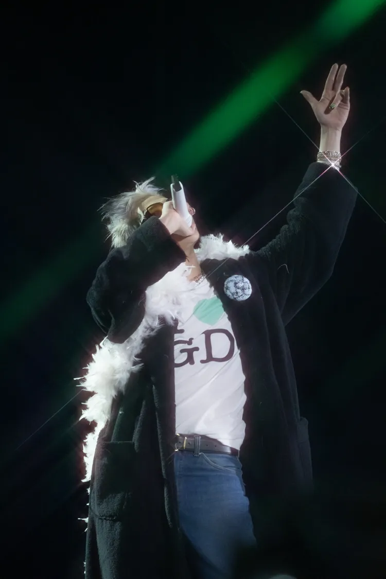 GD穿上我愛GD的T恤。Galaxy Corporation提供