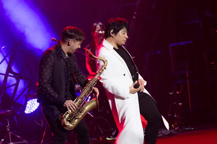 ASKA跟樂手互動。寬宏藝術、Welcome Music提供提供