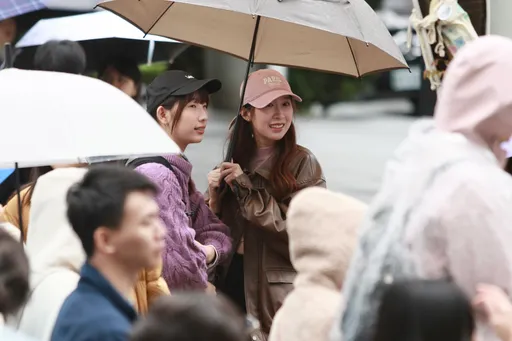 今晨6.5℃　這天「全台轉雨」冷氣團齊發！一路濕冷到月底