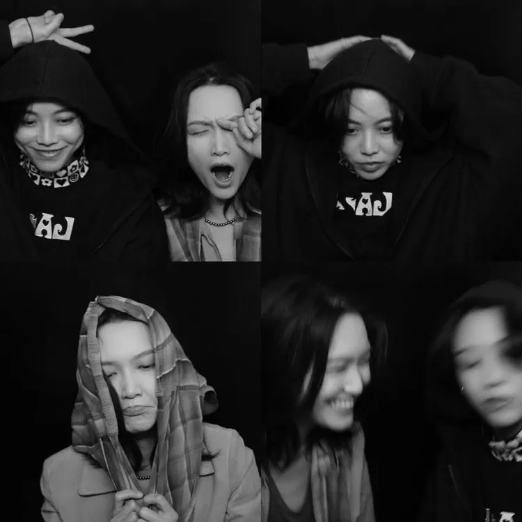 孔雀眼新單曲《訊號》封面呈現出2人不同的情緒感受，將4年來的心路歷程一次道出。我在娛樂、孔雀眼提供