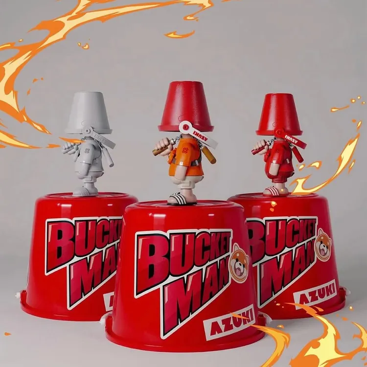 馮德倫與Michael Lau合作的限量版BUCKET MAN Figure。翻攝IG