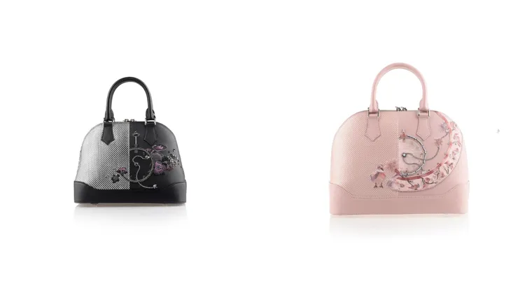 刺繡提包（左圖）1萬3950元、刺繡提包（右圖）1萬3960元。品牌提供